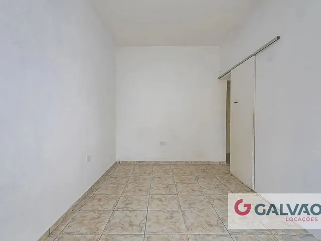 Prédio para alugar, no bairro Santa Quitéria em Curitiba