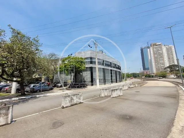 Prédio com 1100m², para alugar, no bairro Chácara Santo Antônio em São Paulo