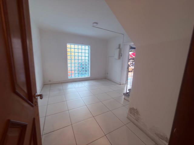 Prédio com 215m², à venda, no bairro Santana em São Paulo