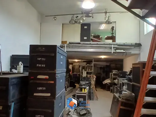 Prédio com 182m², à venda, no bairro São Judas em São Paulo