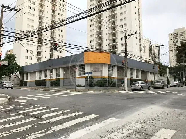 Prédio com 750m², à venda, no bairro Lapa em São Paulo