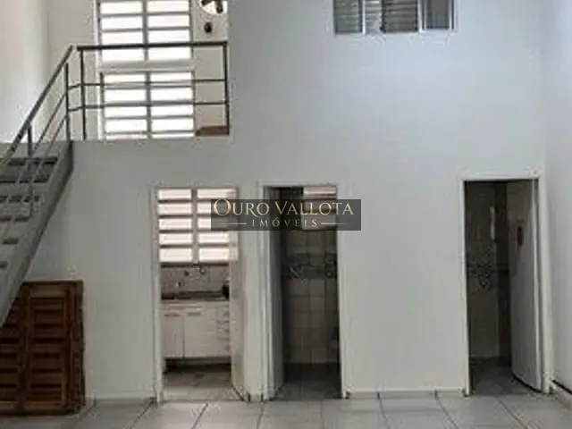 Prédio com 300m², para alugar, no bairro Mooca em São Paulo