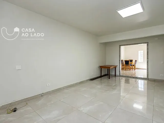 Prédio para alugar, no bairro Hauer em Curitiba