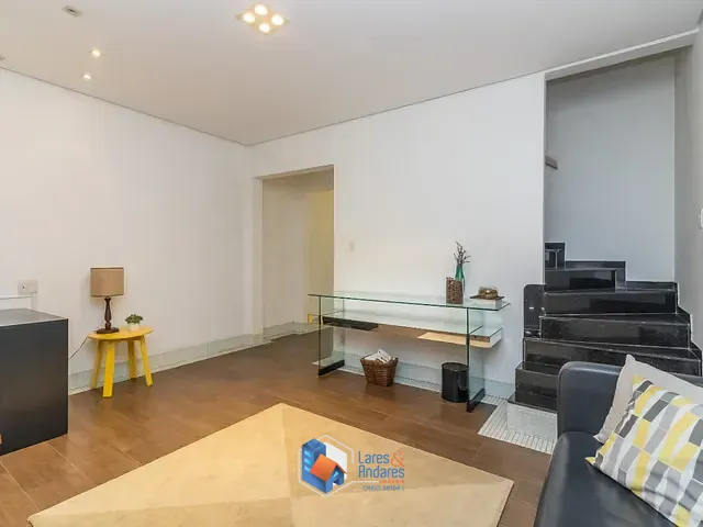 Prédio com 162m², à venda, no bairro Santa Cecília em São Paulo