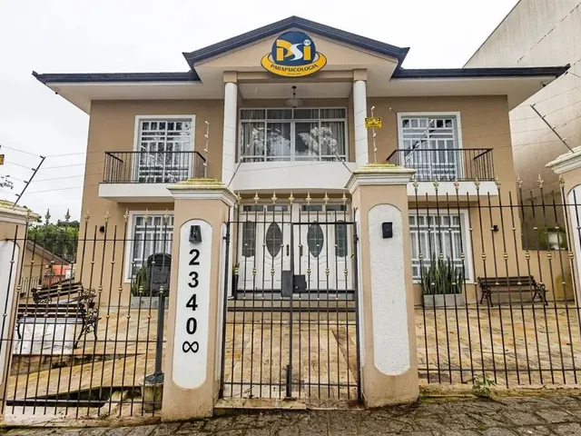 Prédio 4 quartos e 5 banheiros, à venda, no bairro Santa Felicidade em Curitiba