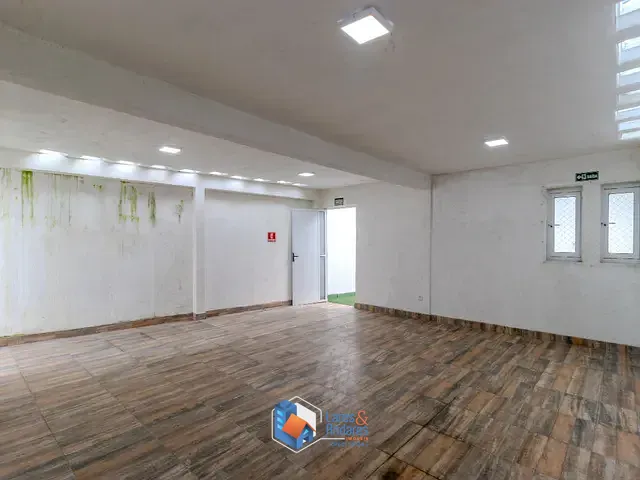 Prédio com 265m², à venda, no bairro Chácara Santo Antônio (Zona Sul) em São Paulo