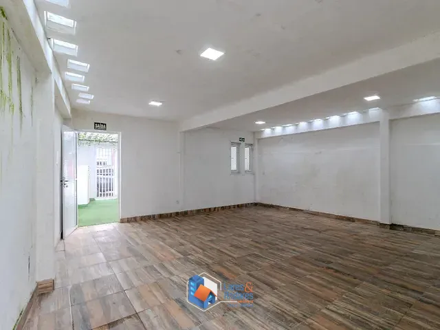 Prédio com 265m², à venda, no bairro Chácara Santo Antônio (Zona Sul) em São Paulo