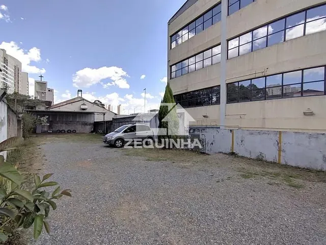 Prédio com 1100m², para alugar, no bairro Jardim Umuarama em Osasco