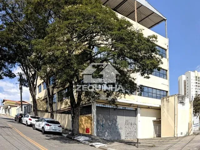 Prédio com 1100m², para alugar, no bairro Jardim Umuarama em Osasco