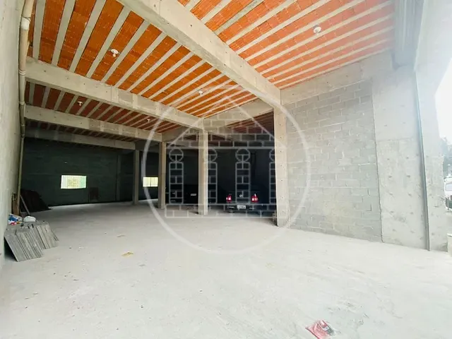 Prédio com 250m², à venda, no bairro Vila do Castelo em São Paulo