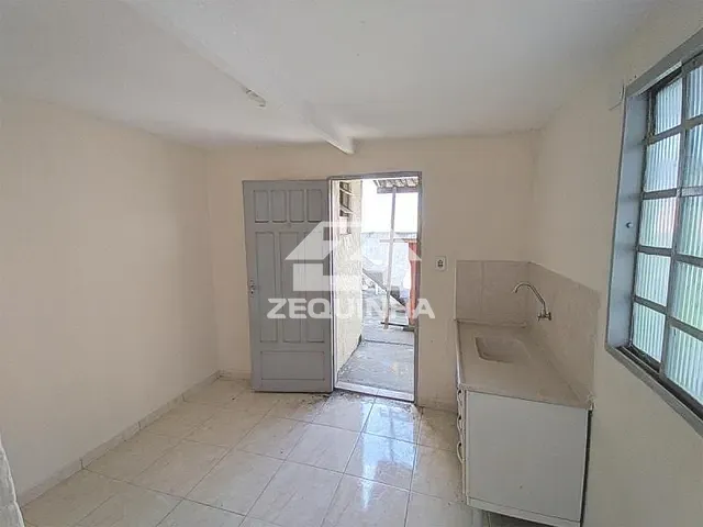 Prédio com 235m² 9 quartos e 7 banheiros, à venda, no bairro Vila Yolanda em Osasco