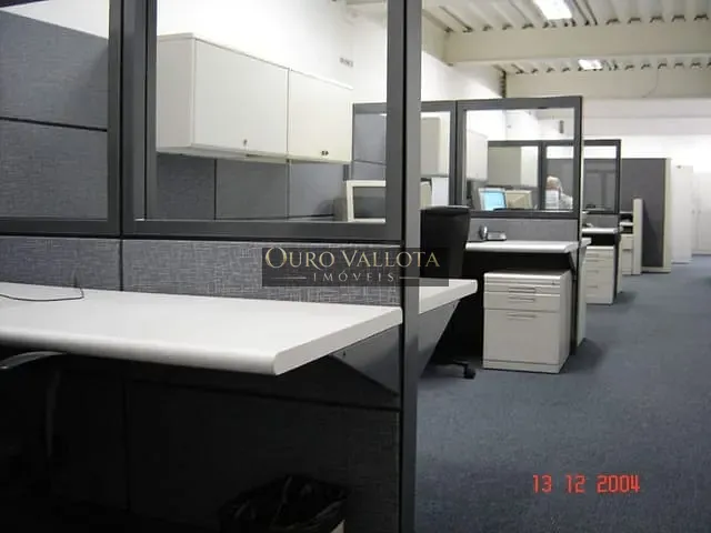 Prédio com 1015m², para alugar, no bairro Barra Funda em São Paulo