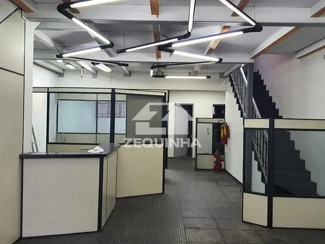 Prédio com 192m², para alugar, no bairro Vila Campesina em Osasco
