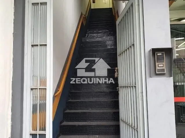 Prédio com 192m², para alugar, no bairro Vila Campesina em Osasco