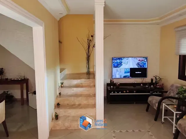 Prédio com 182m², à venda, no bairro Jardim Nomura em Cotia