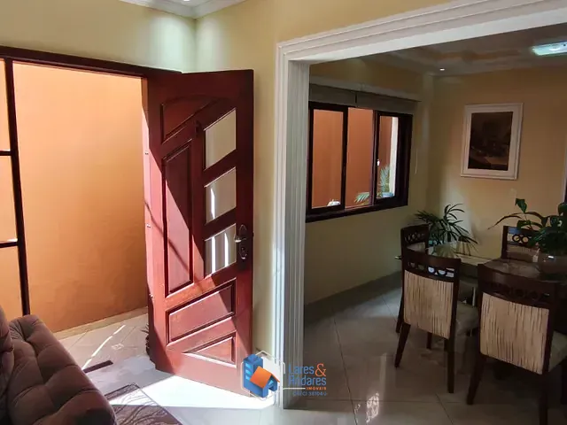 Prédio com 182m², à venda, no bairro Jardim Nomura em Cotia