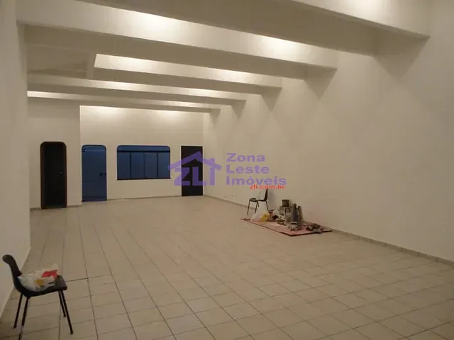 Prédio com 400m², para alugar, no bairro Mooca em São Paulo