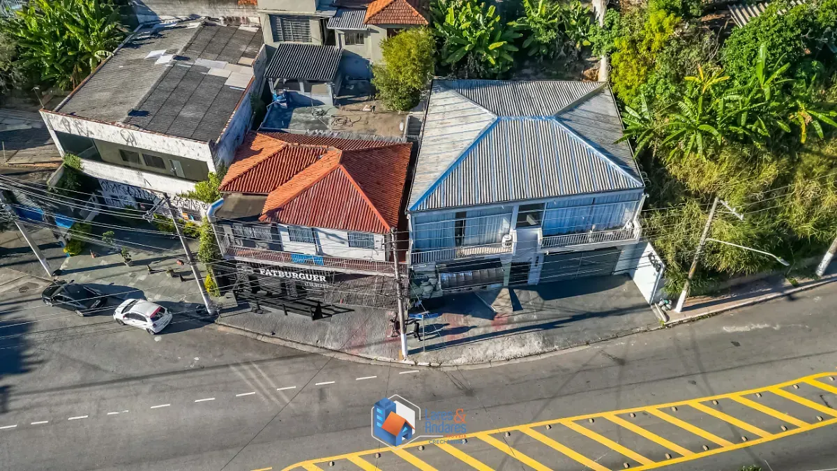 Prédio Inteiro, 592 m² - Foto 1