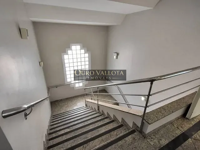 Prédio com 1562m², para alugar, no bairro Luz em São Paulo