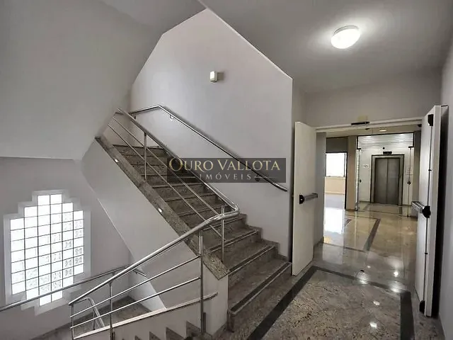 Prédio com 1562m², para alugar, no bairro Luz em São Paulo