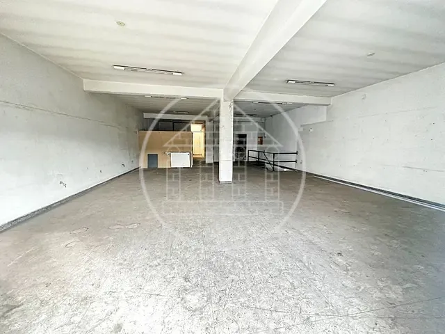 Prédio com 270m², à venda ou para alugar, no bairro Parque Alves de Lima em São Paulo