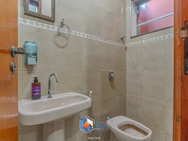 Prédio com 39m², à venda, no bairro Centro em Leme
