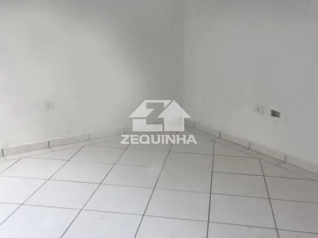 Prédio com 270m², para alugar, no bairro Centro em Osasco