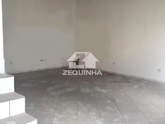 Prédio com 270m², para alugar, no bairro Centro em Osasco
