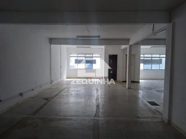 Prédio com 980m², para alugar, no bairro Centro em Osasco