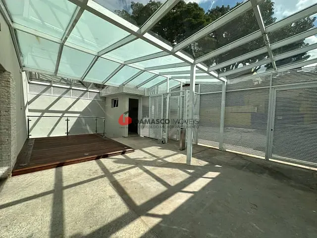 Prédio para alugar, no bairro sacoma em São Paulo