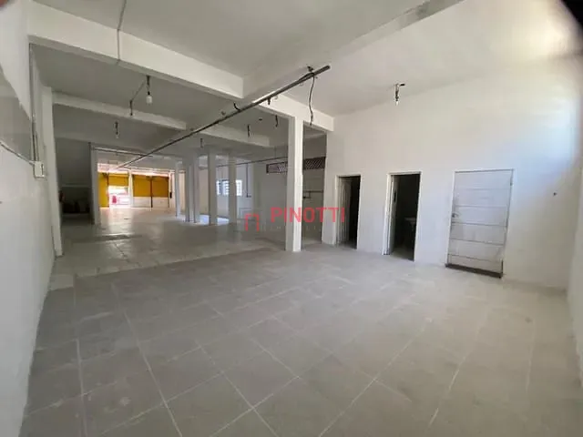 Prédio à venda, no bairro Vila Gonçalves em São Bernardo do Campo