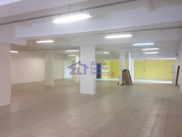 Prédio com 590m², à venda, no bairro Vila Regente Feijó em São Paulo