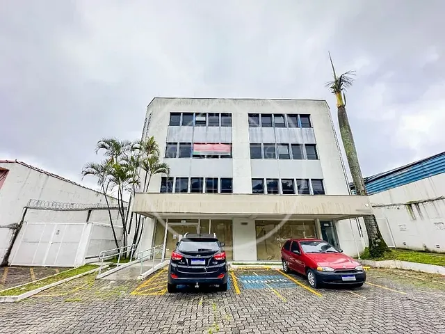 Prédio com 938m², para alugar, no bairro Butantã em São Paulo