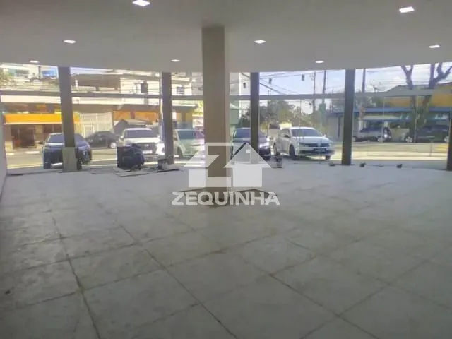 Prédio com 390m², para alugar, no bairro Vila Yara em Osasco