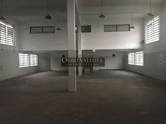 Prédio com 800m², à venda, no bairro Vila Nova York em São Paulo