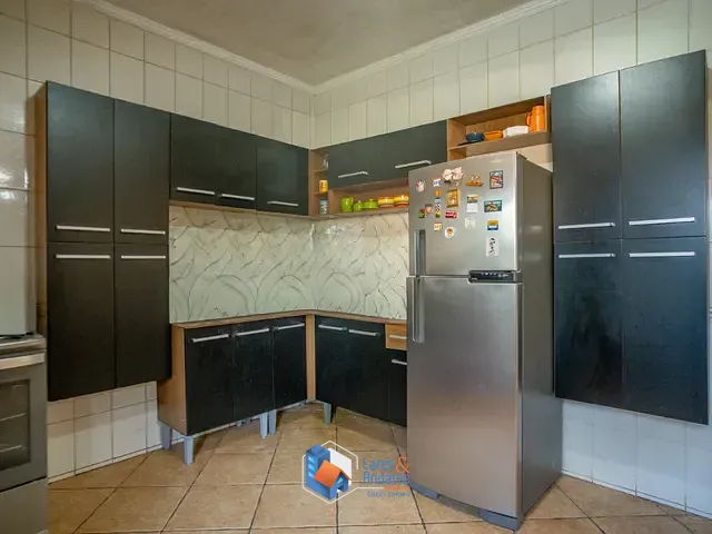 Prédio com 260m², à venda, no bairro Jardim Pacaembu em Atibaia