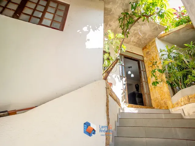 Prédio com 260m², à venda, no bairro Jardim Pacaembu em Atibaia