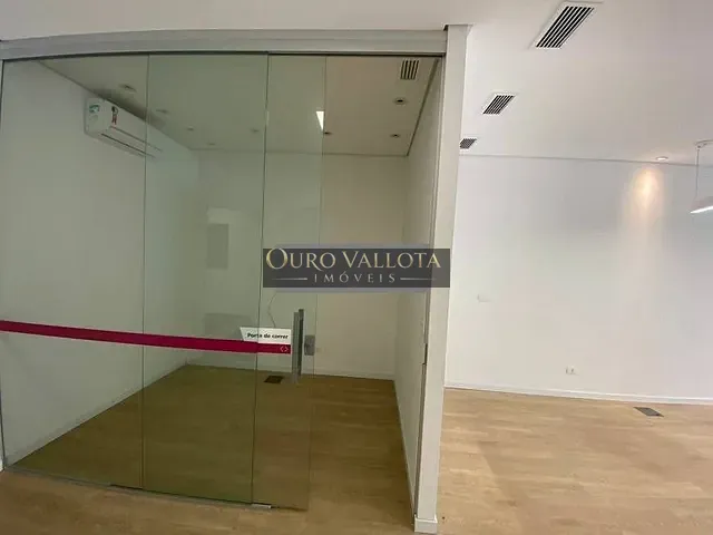 Prédio com 228m², para alugar, no bairro Tatuapé em São Paulo