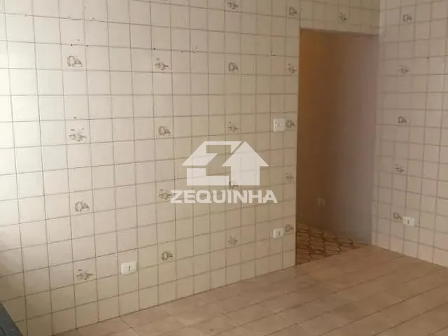 Prédio com 150m² 4 quartos e 4 banheiros, à venda, no bairro Presidente Altino em Osasco