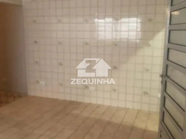 Prédio com 150m² 4 quartos e 4 banheiros, à venda, no bairro Presidente Altino em Osasco