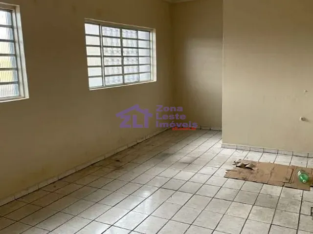 Prédio com 350m², para alugar, no bairro São Mateus em São Paulo
