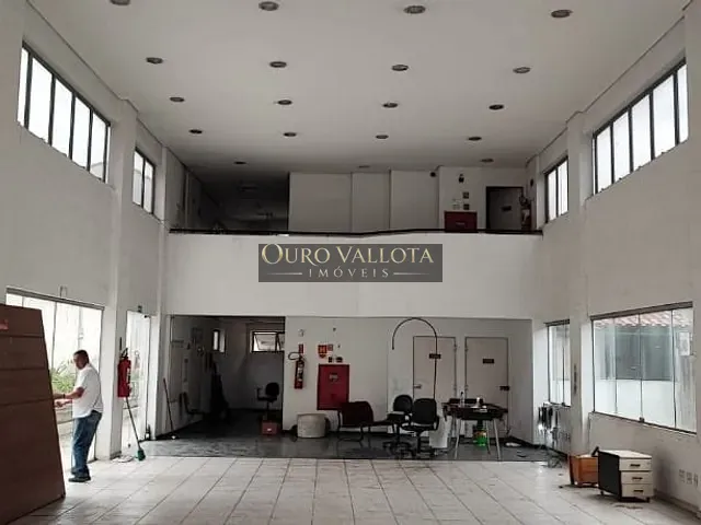 Prédio com 980m², para alugar, no bairro Jabaquara em São Paulo