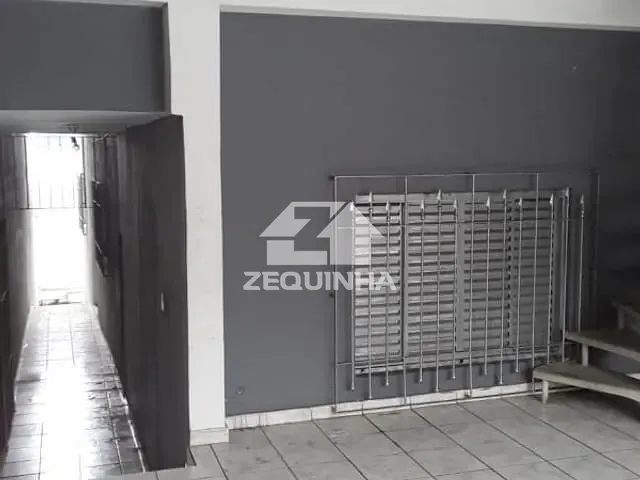 Prédio com 150m² 6 quartos e 4 banheiros, à venda, no bairro Quitauna em Osasco