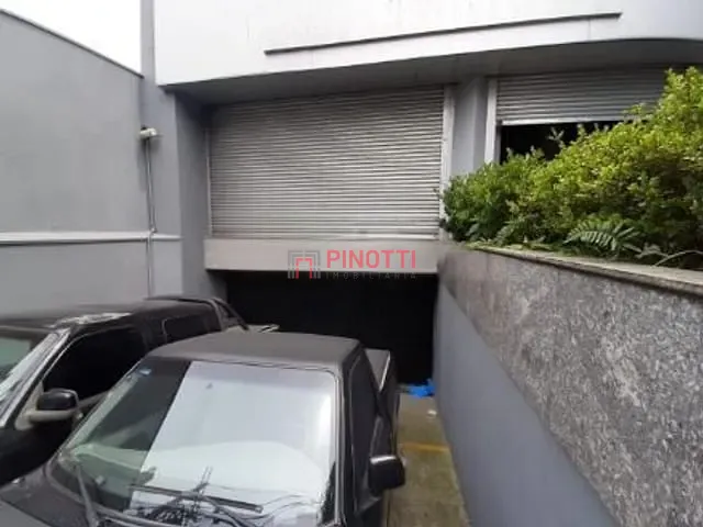 Prédio à venda ou para alugar, no bairro Jardim Nova Petrópolis em São Bernardo do Campo