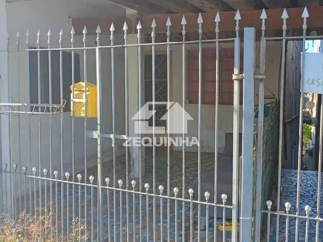 Prédio com 317m² 5 quartos e 4 banheiros, à venda, no bairro Km 18 em Osasco