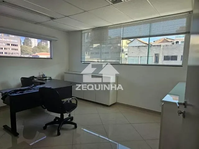 Sala com 400m², para alugar, no bairro Umuarama em Osasco