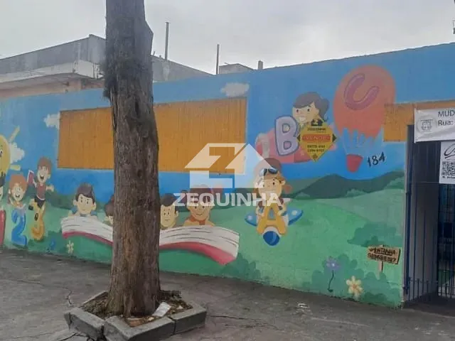 Prédio com 292m² 3 quartos e 2 banheiros, à venda, no bairro Pestana em Osasco