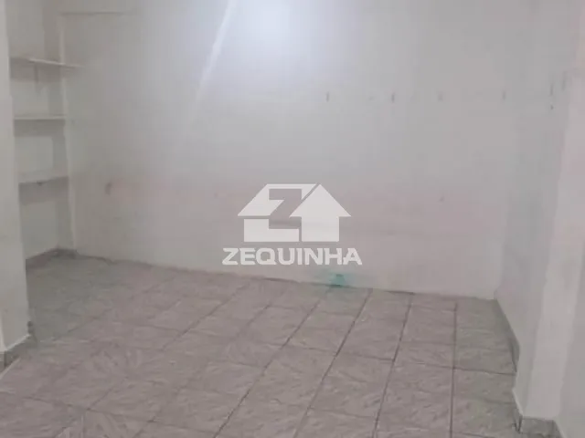 Prédio com 292m² 3 quartos e 2 banheiros, à venda, no bairro Pestana em Osasco