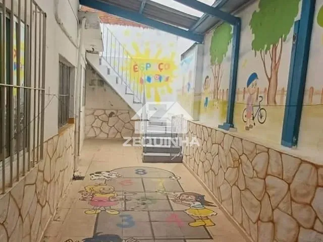 Prédio com 292m² 3 quartos e 2 banheiros, à venda, no bairro Pestana em Osasco