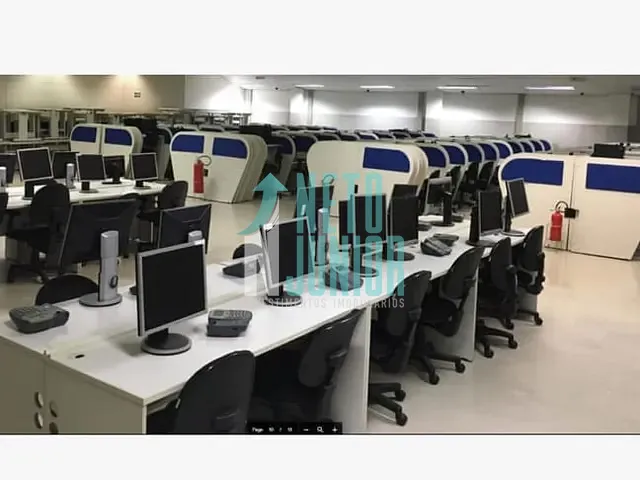 Prédio com 1650m², para alugar, no bairro Barra Funda em São Paulo